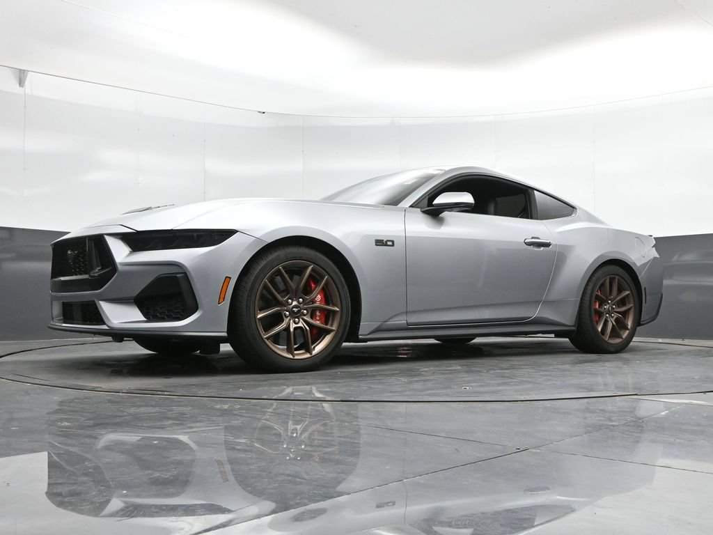 Used 2025 Ford Mustang GT Premium RWD image 47