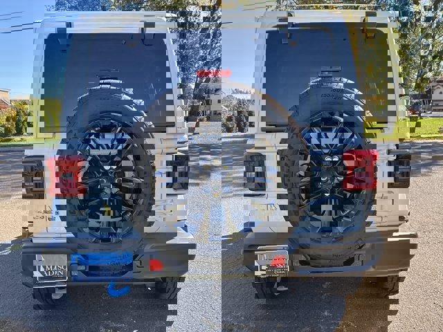 Used 2024 Jeep Wrangler Unlimited Sahara image 12