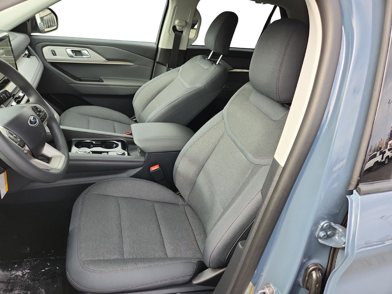 New 2026 Ford Explorer Active image 12