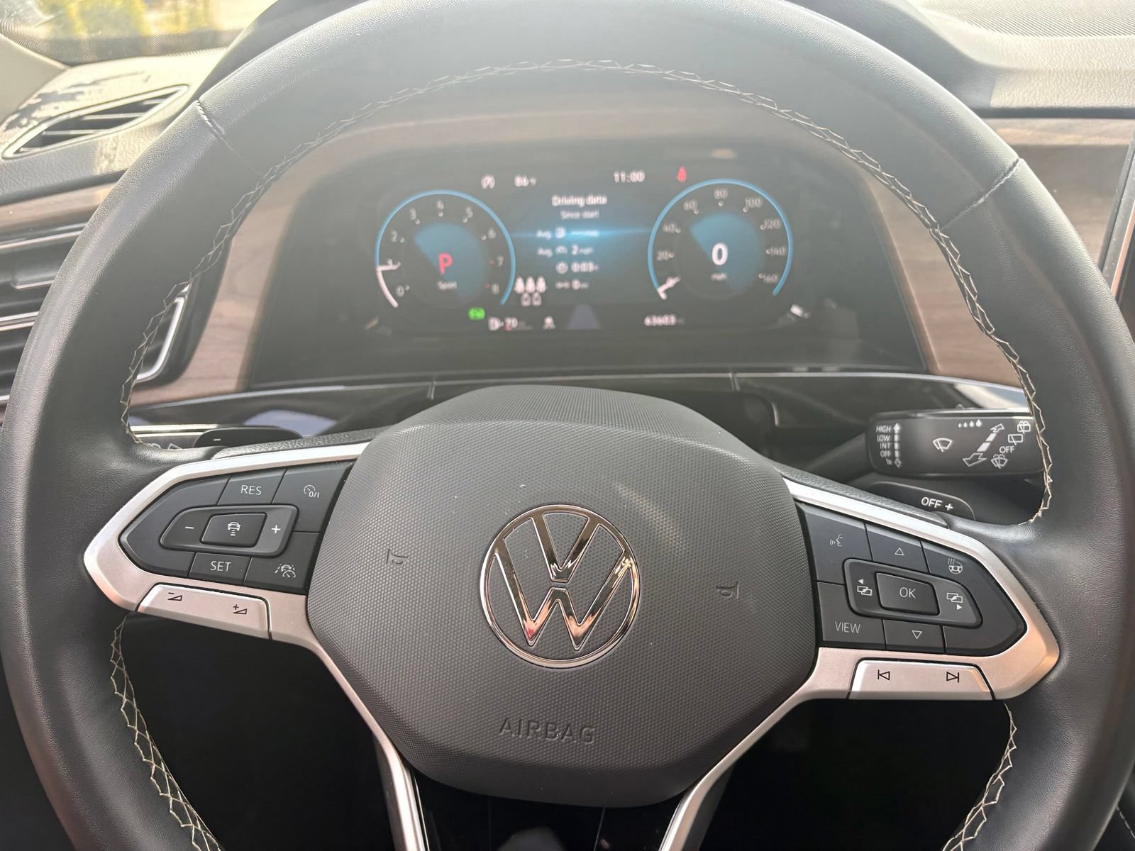 Used 2024 Volkswagen Atlas SE AWD/4WD image 13