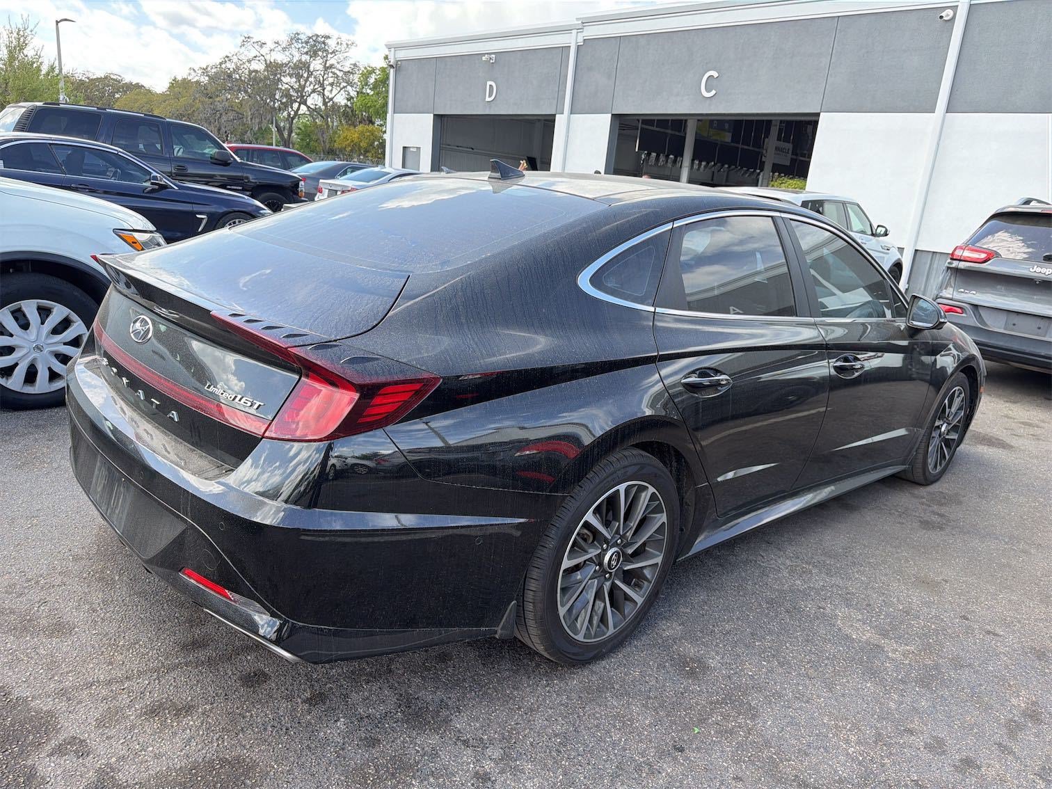 Used 2022 Hyundai Sonata Limited FWD image 6