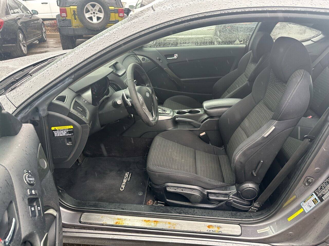 Used 2010 Hyundai Genesis 2.0T RWD image 19