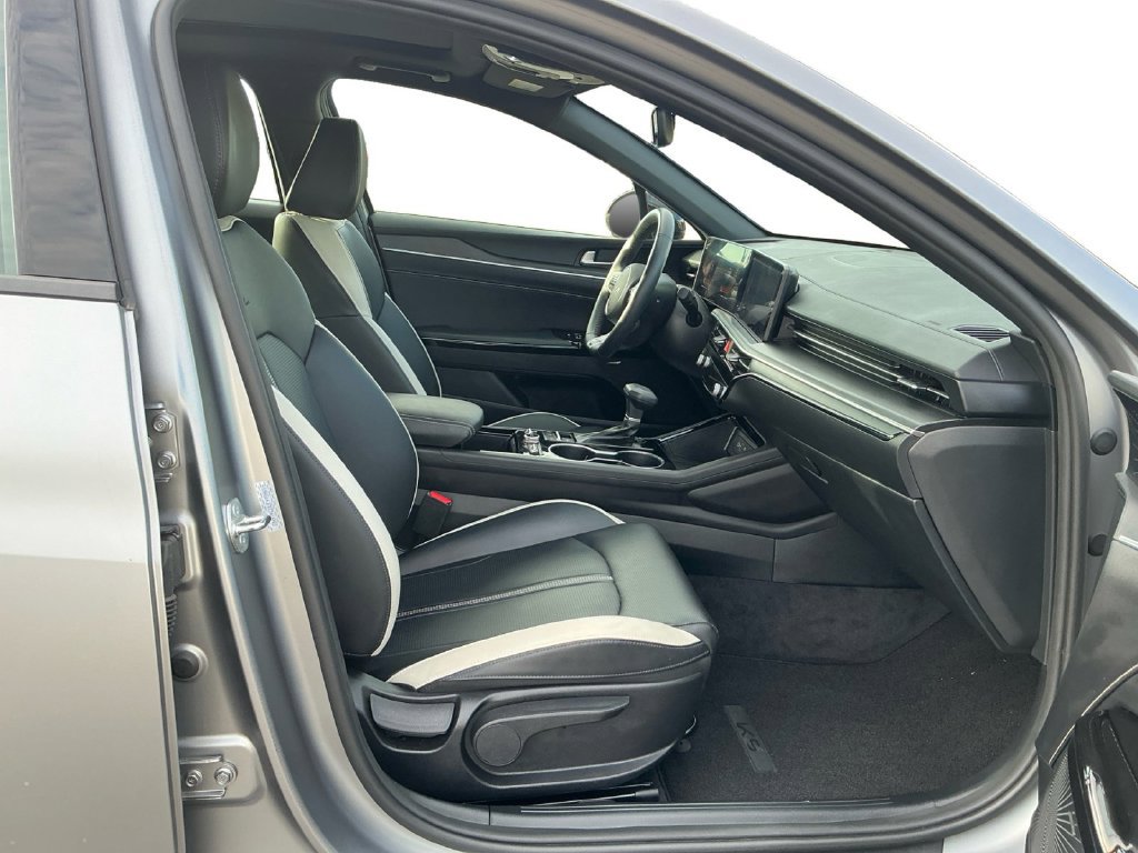 Used 2026 Kia K5 GT-Line w/ GT-Line Premium Package FWD image 22