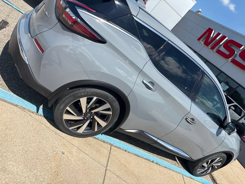 Used 2023 Nissan Murano SL w/ SL Moonroof Package AWD/4WD image 3