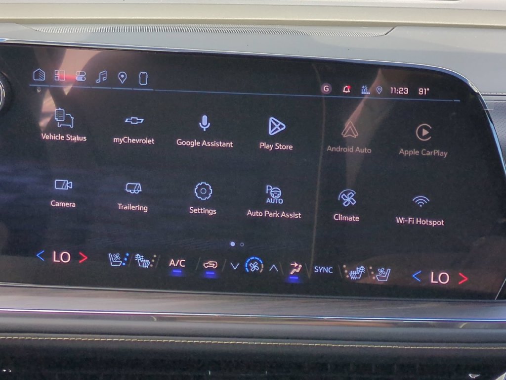 New 2026 Chevrolet Suburban Premier w/ Sun And Tow Package AWD/4WD image 18