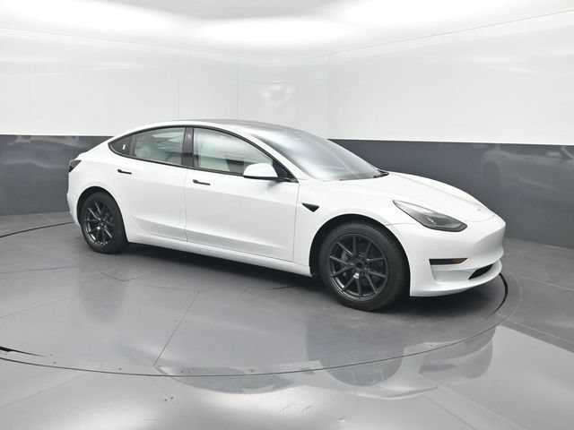 Used 2022 Tesla Model 3 Standard Range RWD image 28