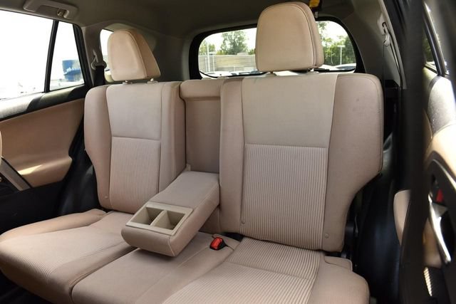 Used 2014 Toyota RAV4 XLE FWD image 19