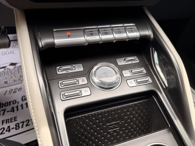 Used 2025 Lincoln Nautilus Reserve image 23