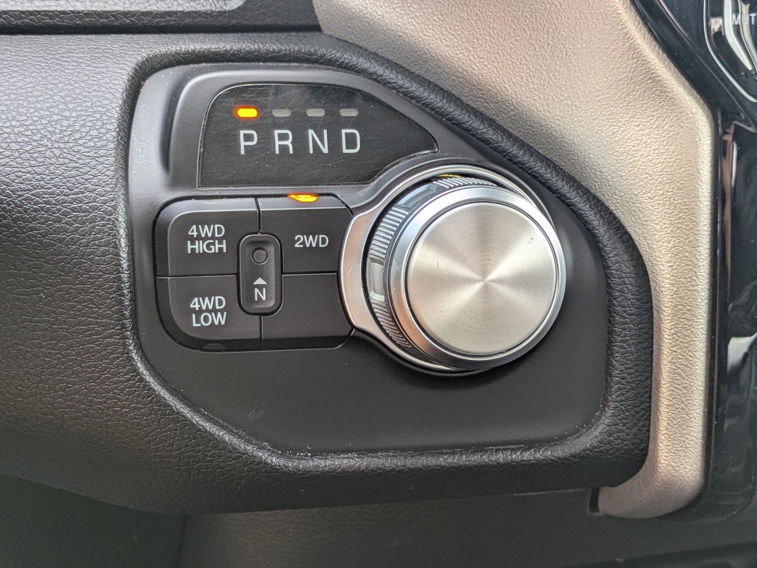 Used 2024 RAM 2500 Laramie w/ Safety Group AWD/4WD image 27