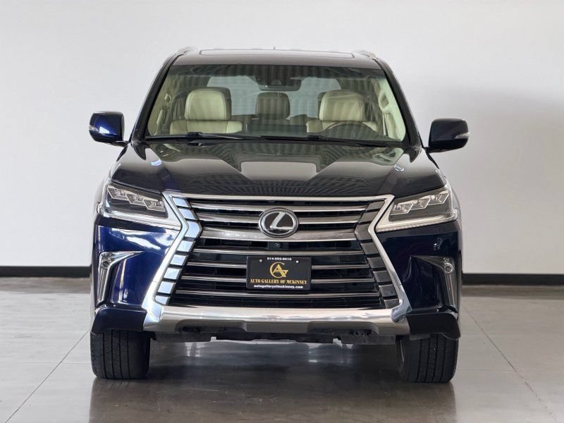 Used 2016 Lexus LX 570 4WD w/ Luxury Package image 2