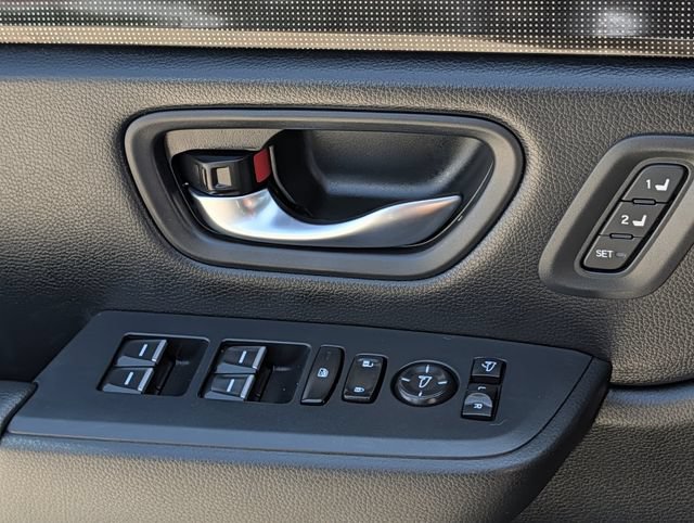 Used 2023 Honda Pilot Elite image 25