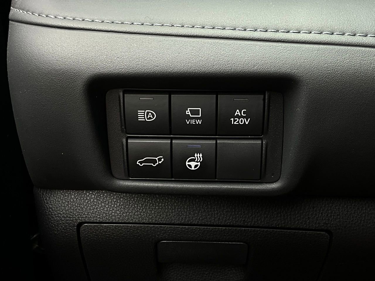 Used 2023 Toyota Highlander Platinum image 27