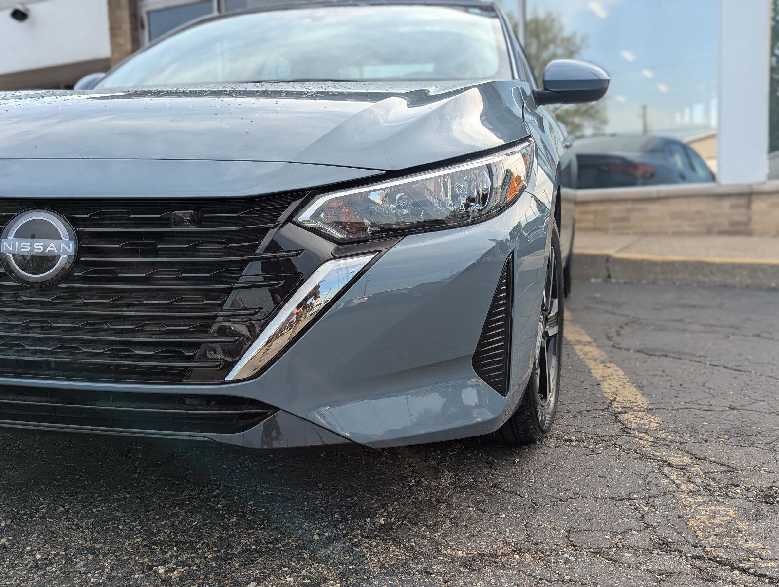 Used 2024 Nissan Sentra SV FWD image 10