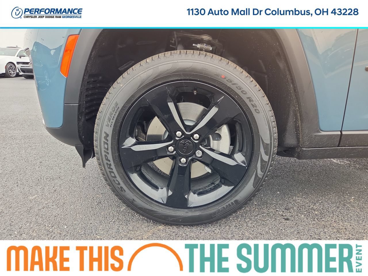 New 2026 Jeep Grand Cherokee L Limited w/ Limited Altitude Package AWD/4WD image 9