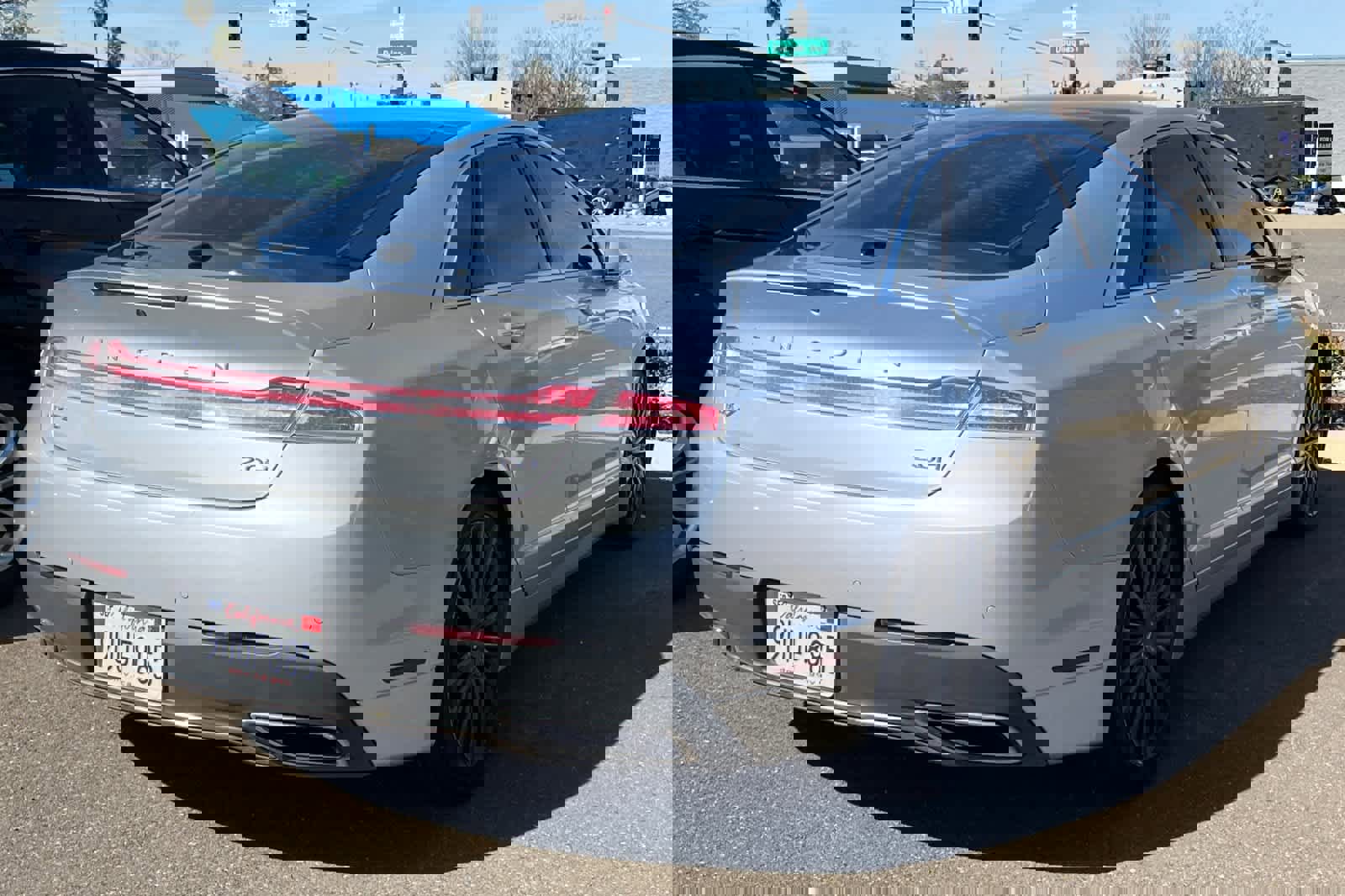 Used 2018 Lincoln MKZ Reserve image 2