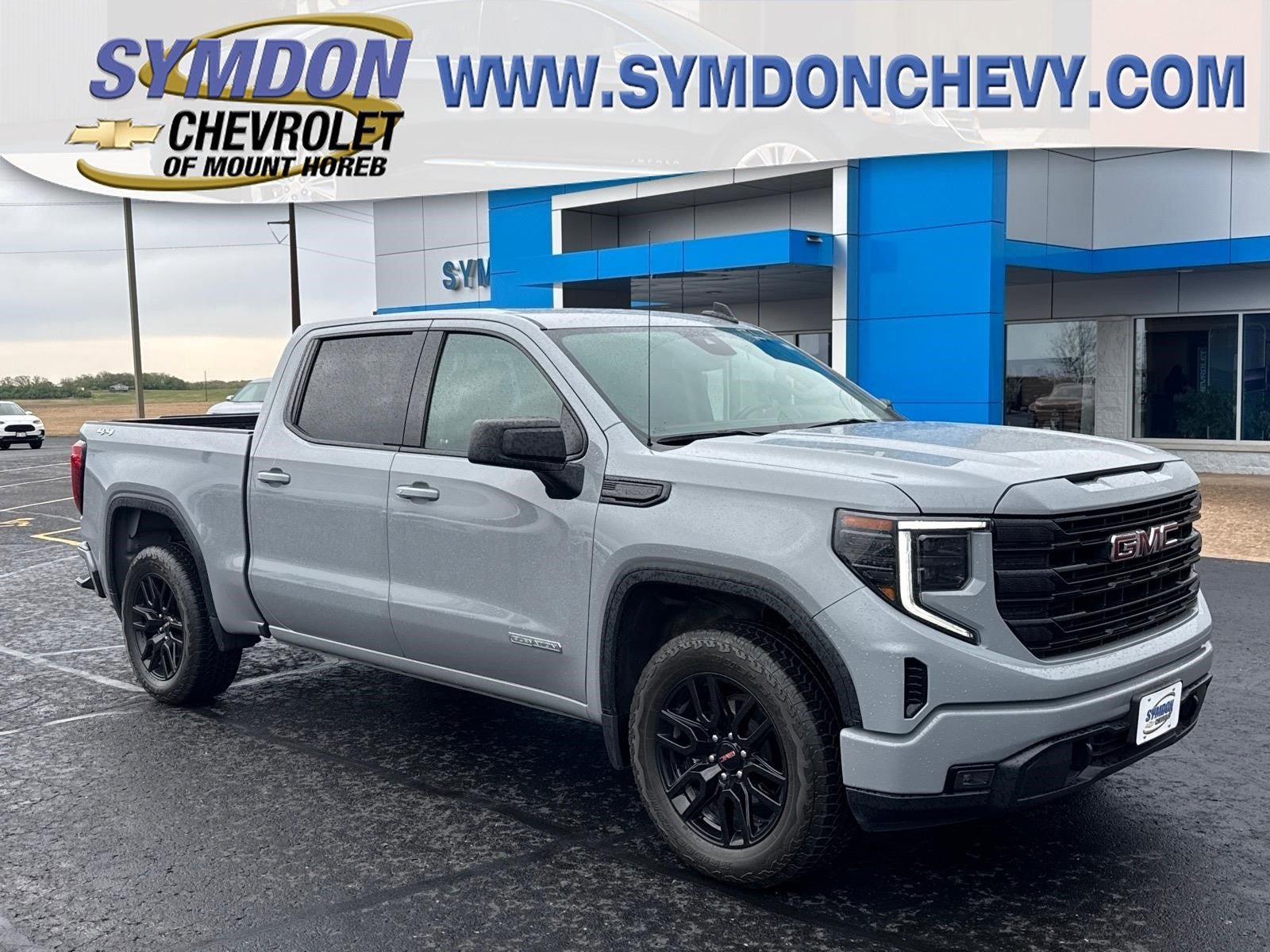 Used 2024 GMC Sierra 1500 Elevation AWD/4WD image 1