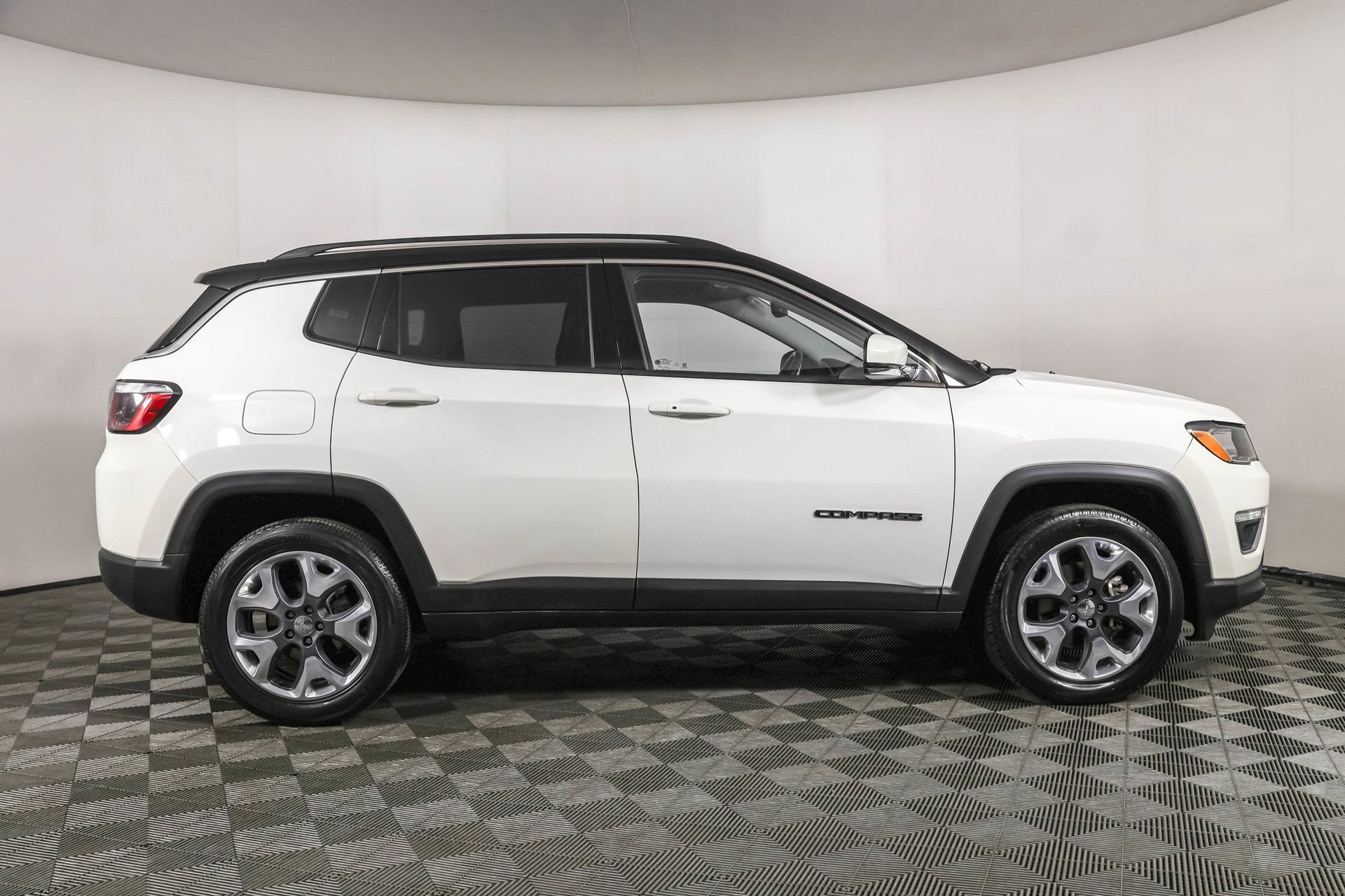 Used 2021 Jeep Compass Limited w/ Trailer Tow Group image 14