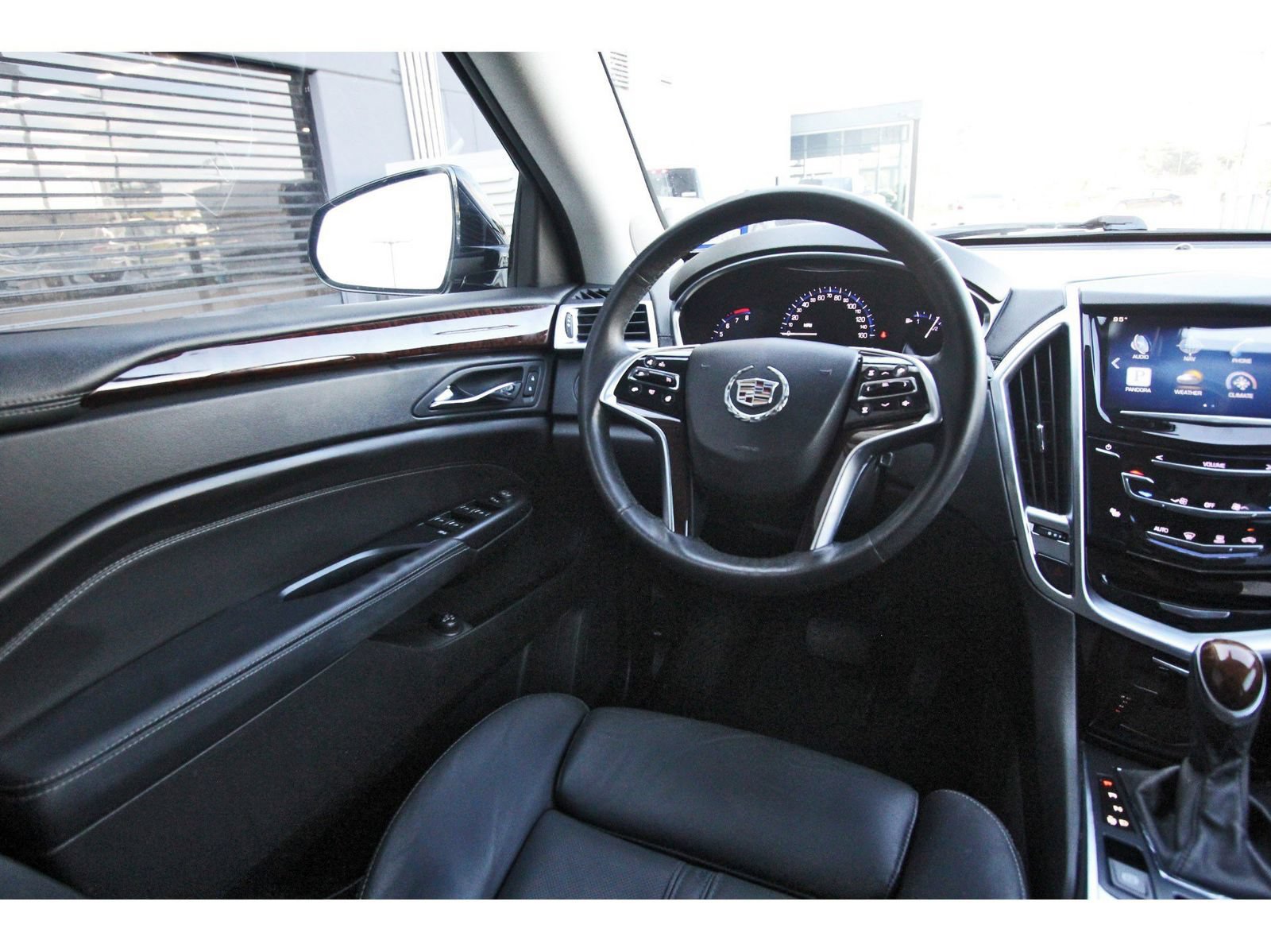 Used 2015 Cadillac SRX Luxury FWD image 10