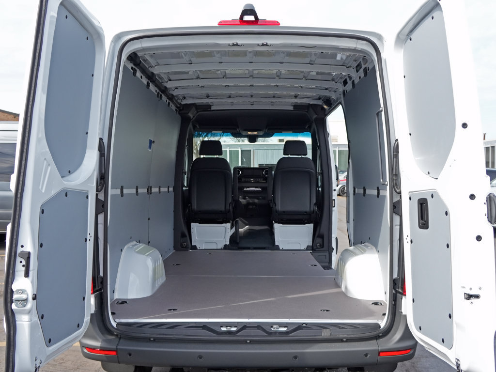 Used 2026 Mercedes-Benz Sprinter 2500 image 5