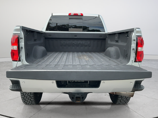 Used 2018 GMC Sierra 2500 Denali w/ Duramax Plus Package AWD/4WD image 21