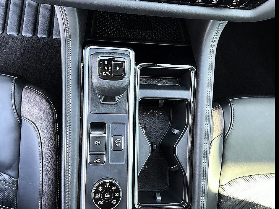 Certified 2024 Nissan Pathfinder Platinum w/ Cargo Package image 17