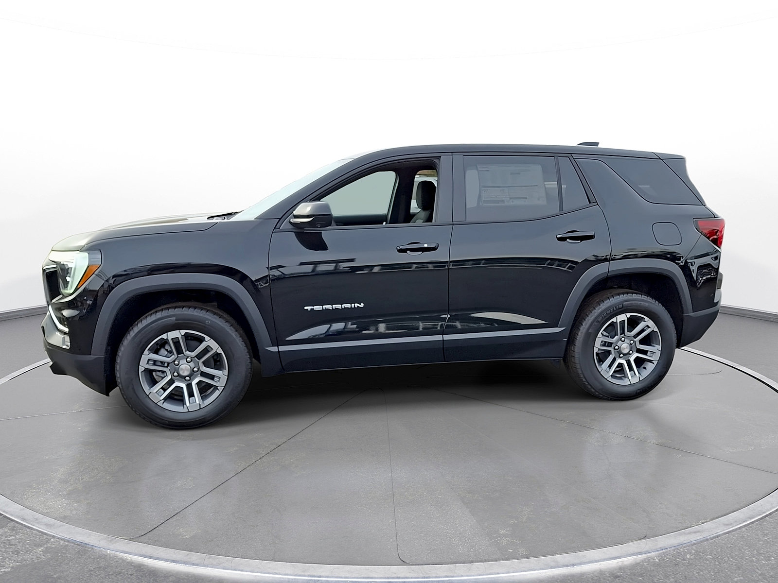 New 2026 GMC Terrain Elevation w/ Technology Package II FWD image 4