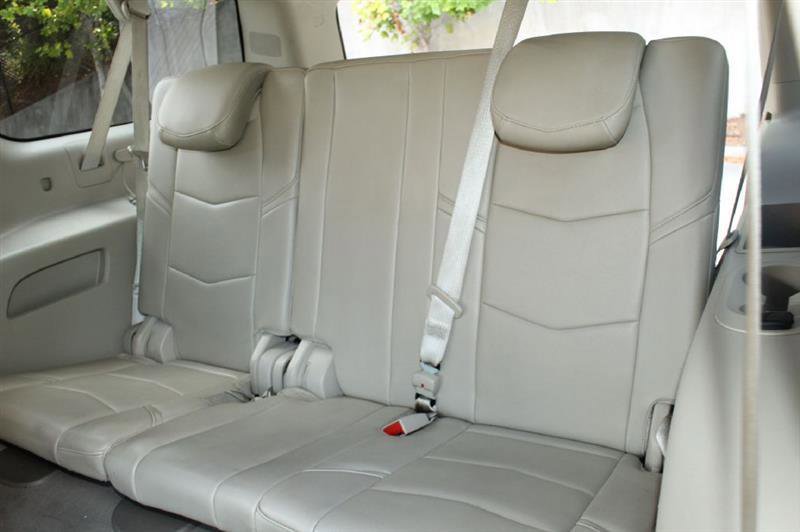 Used 2015 Cadillac Escalade ESV Luxury RWD image 13