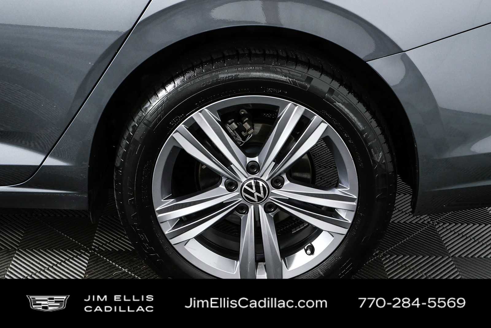Used 2024 Volkswagen Jetta SE FWD image 33