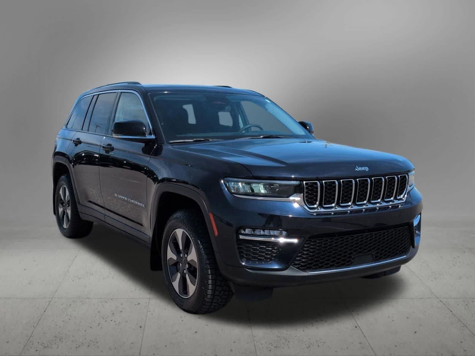 Used 2022 Jeep Grand Cherokee Limited 4xe AWD/4WD image 8