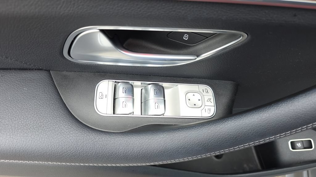 Certified 2025 Mercedes-Benz GLE 350 4MATIC image 12