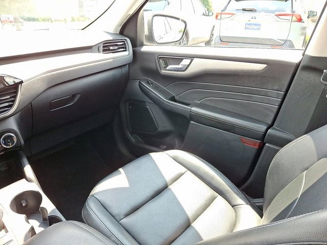 Certified 2022 Ford Escape SEL image 16