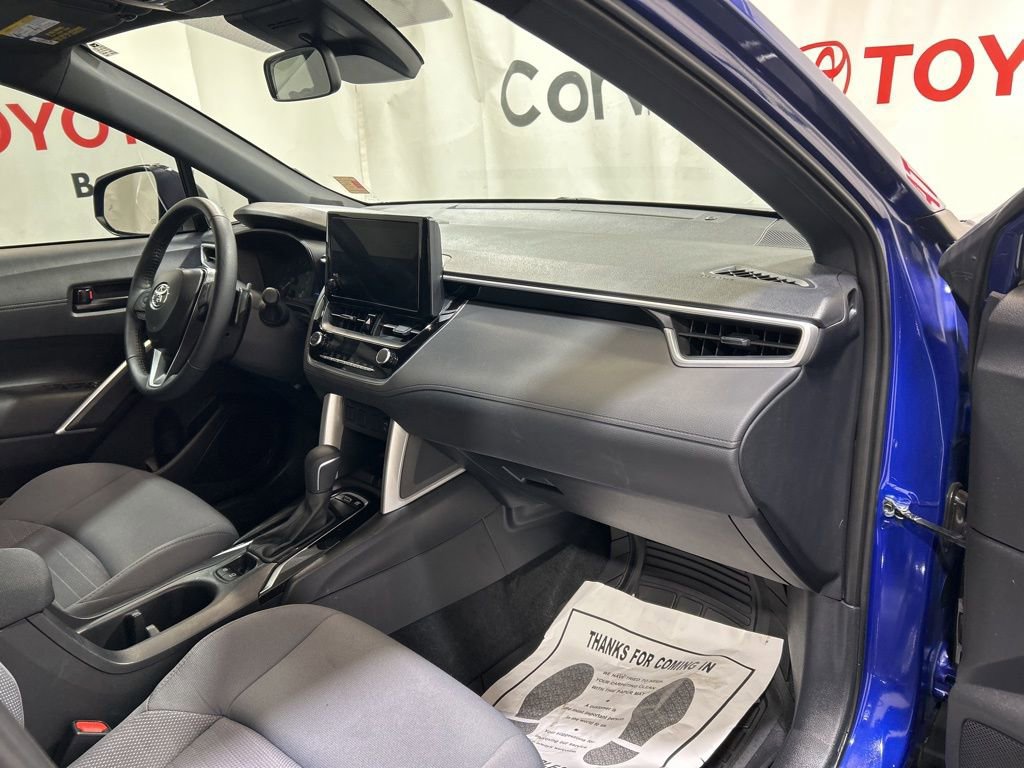 Used 2025 Toyota Corolla Cross AWD Hybrid image 12