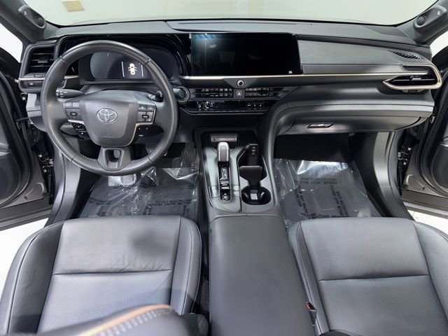 Used 2023 Toyota Crown Limited AWD/4WD image 15