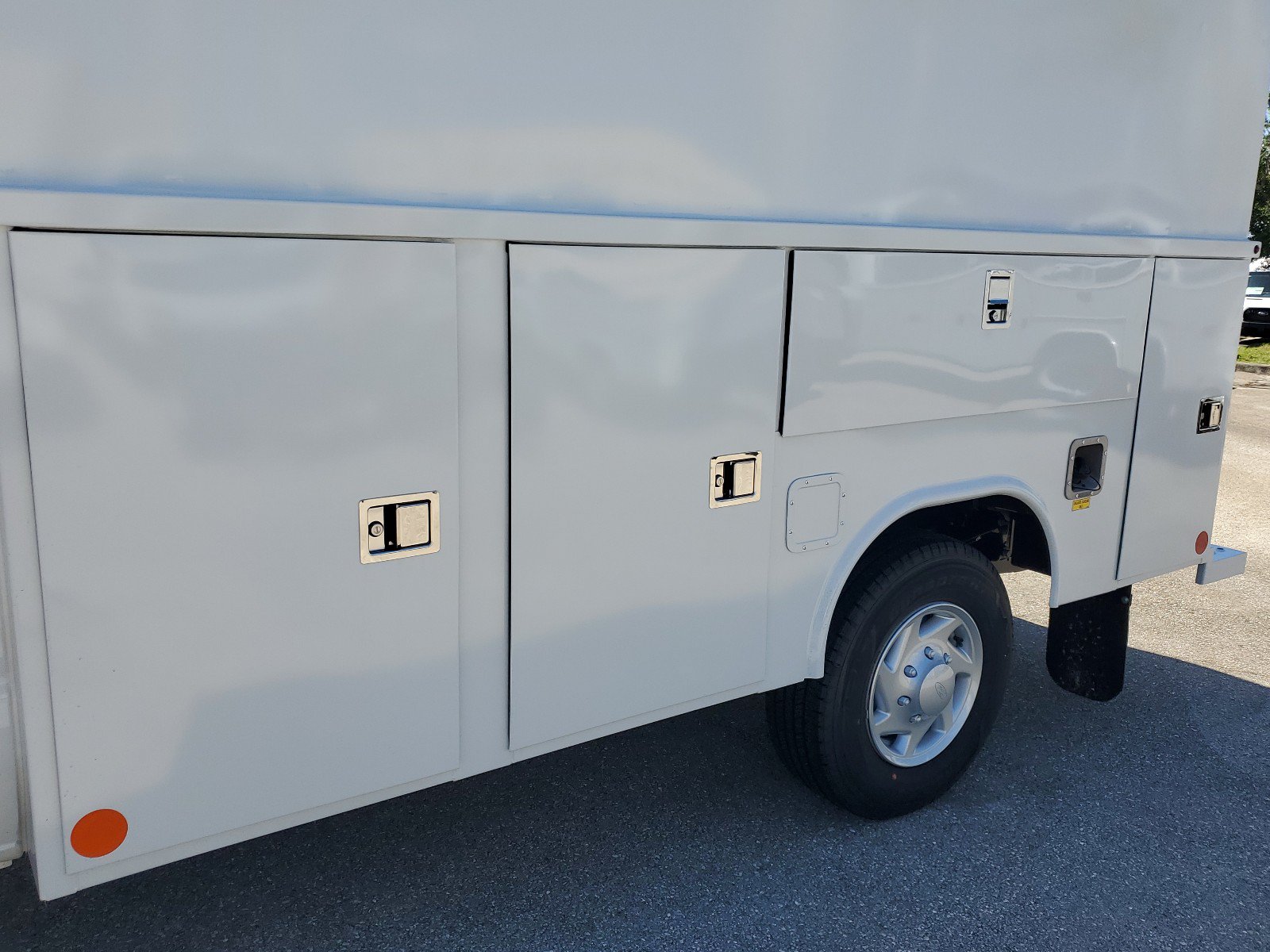 New 2025 Ford E-350 and Econoline 350 Super Duty w/ Power Equipment Group RWD image 12