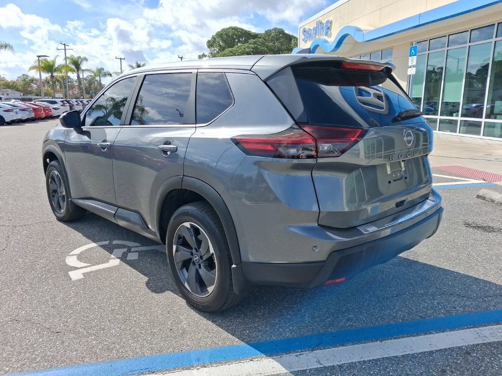 Used 2026 Nissan Rogue SV image 7