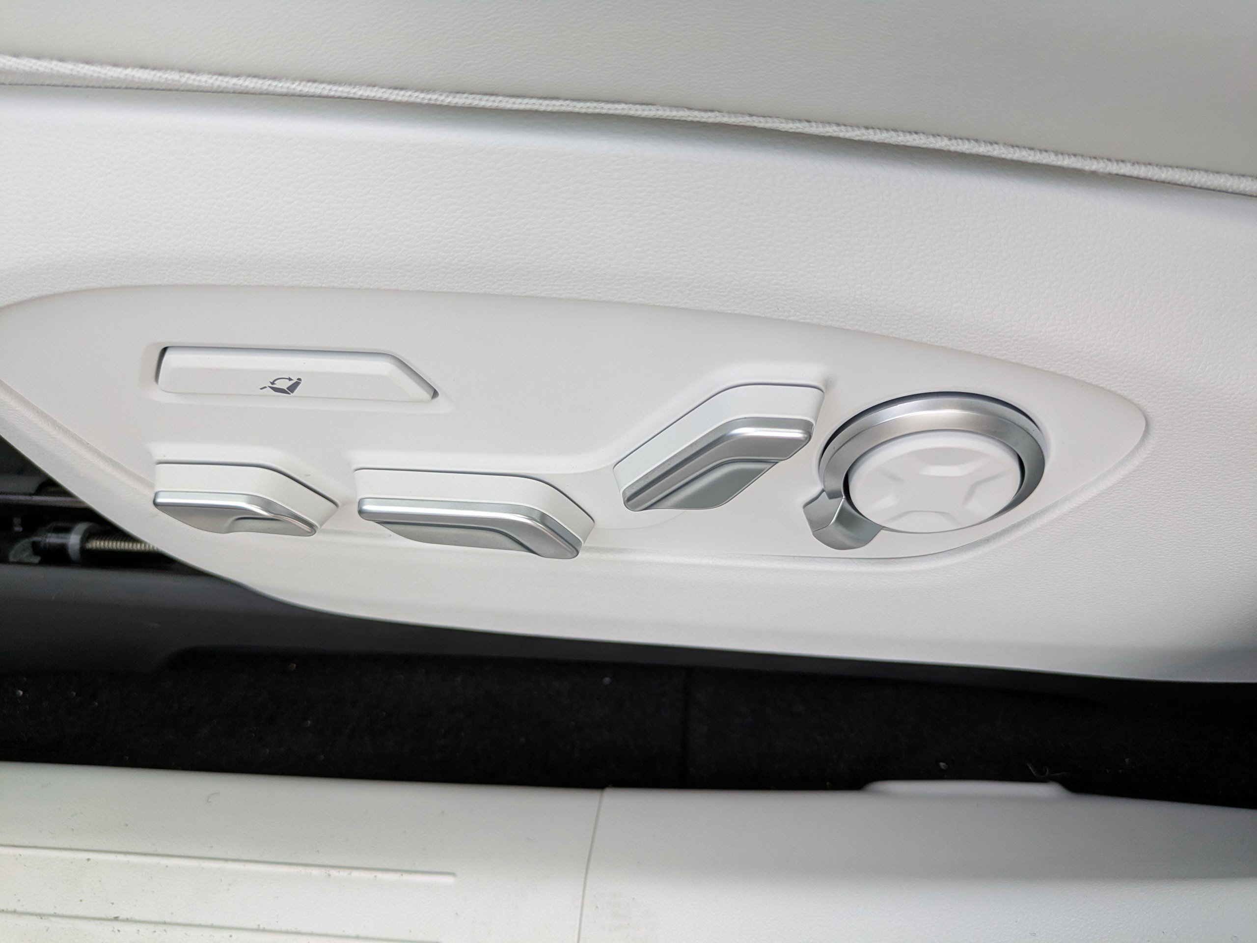 New 2026 Hyundai Ioniq 9 Calligraphy image 21