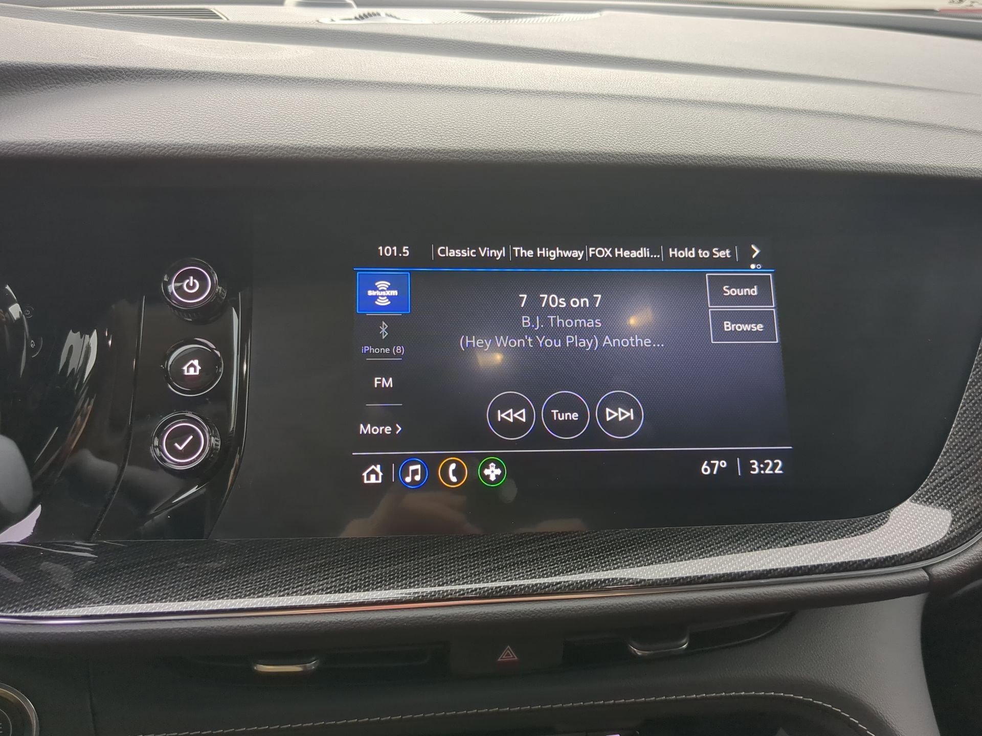 Used 2023 Buick Envision Preferred image 16