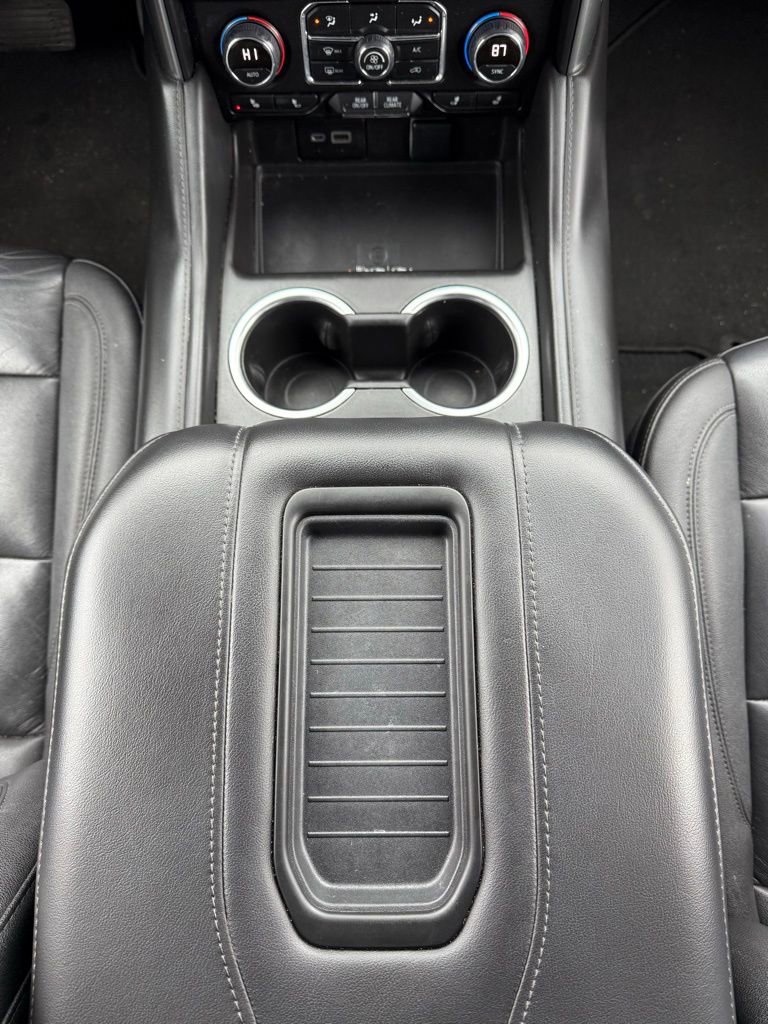 Used 2022 Chevrolet Tahoe LT w/ Luxury Package image 21