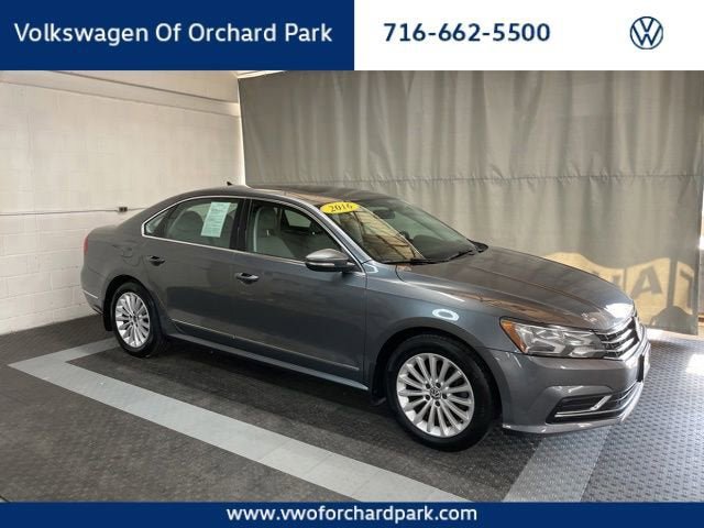 Used 2016 Volkswagen Passat 1.8T SE FWD image 1