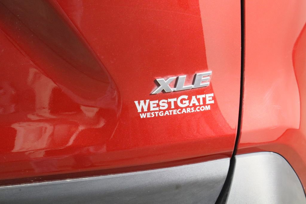 Used 2025 Toyota RAV4 XLE Premium image 41