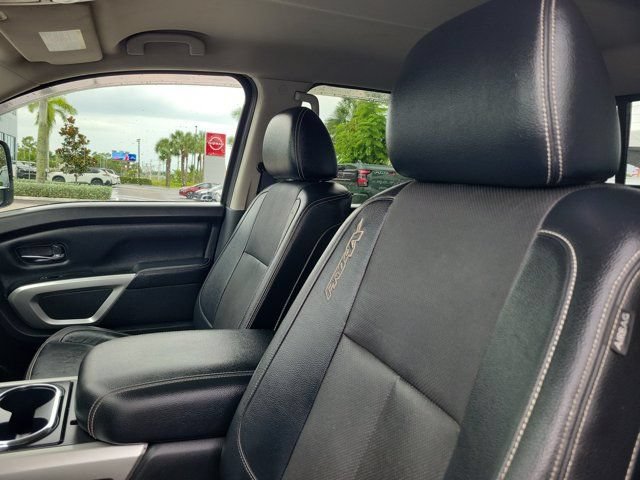Used 2019 Nissan Titan PRO-4X w/ Pro-4x Convenience Package AWD/4WD image 18