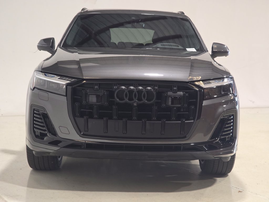 Certified 2025 Audi Q7 3.0T Prestige w/ Prestige Package AWD/4WD image 2