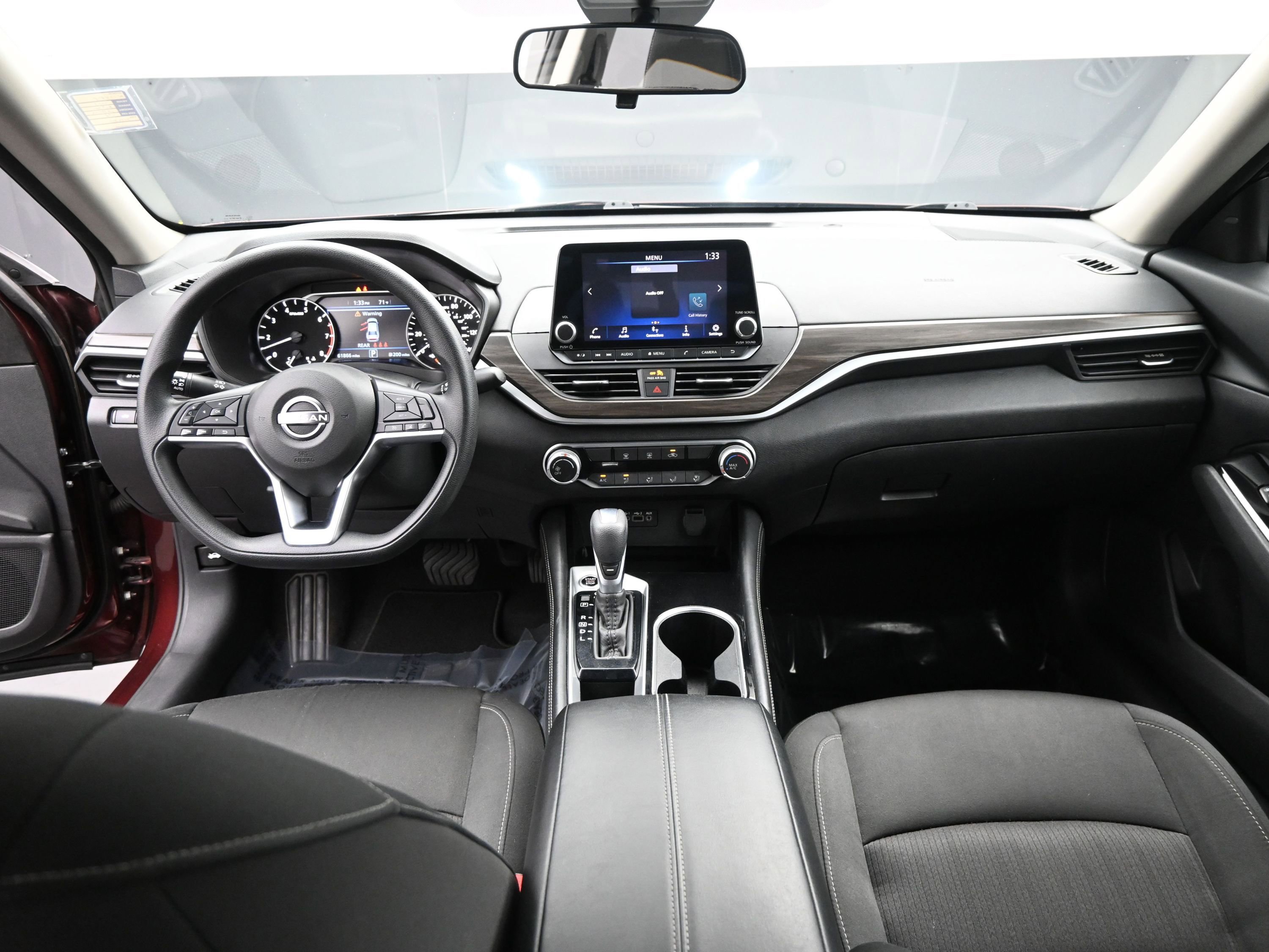 Used 2023 Nissan Altima 2.5 SV image 18