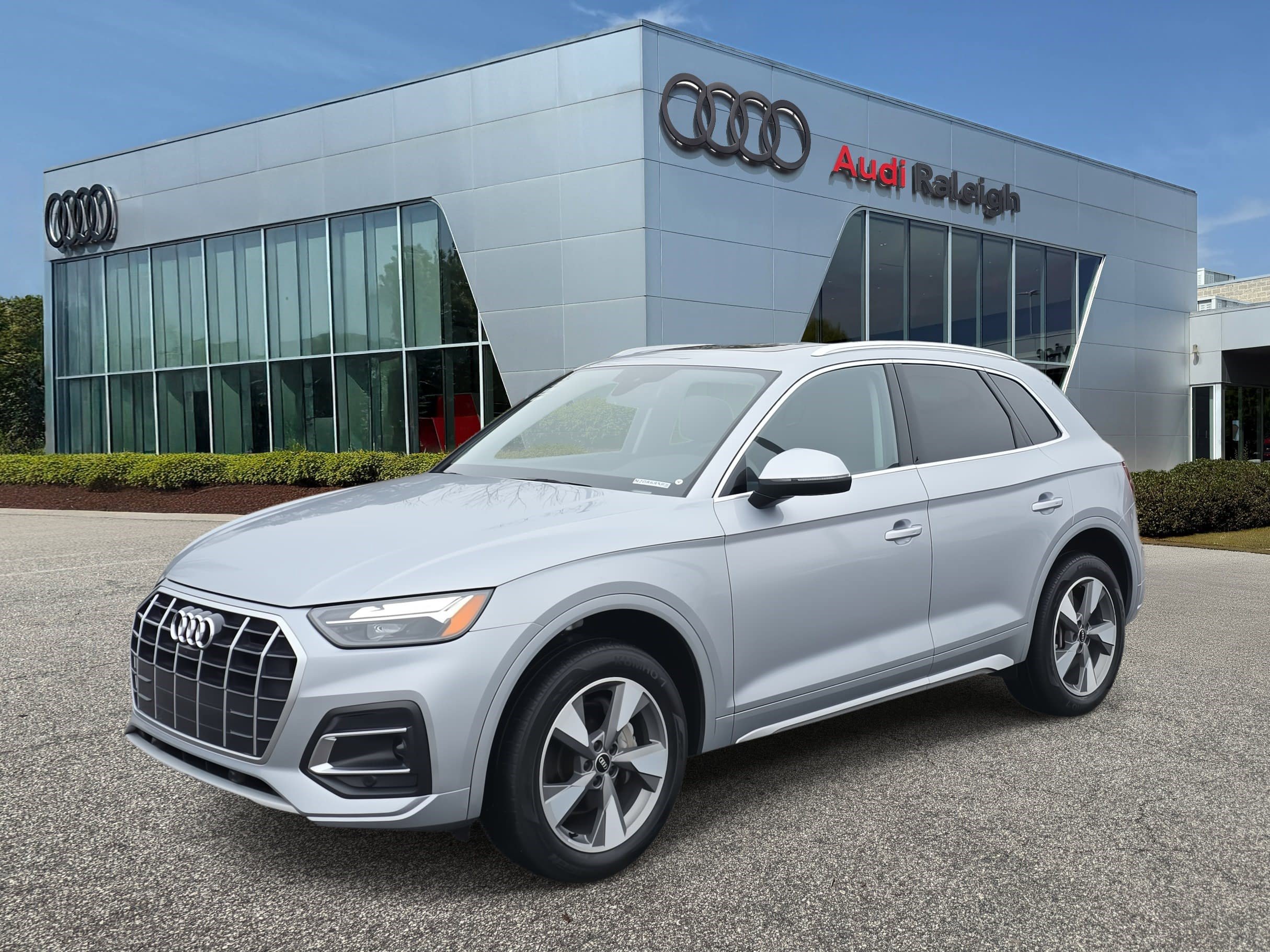Used 2022 Audi Q5 2.0T Premium Plus image 1
