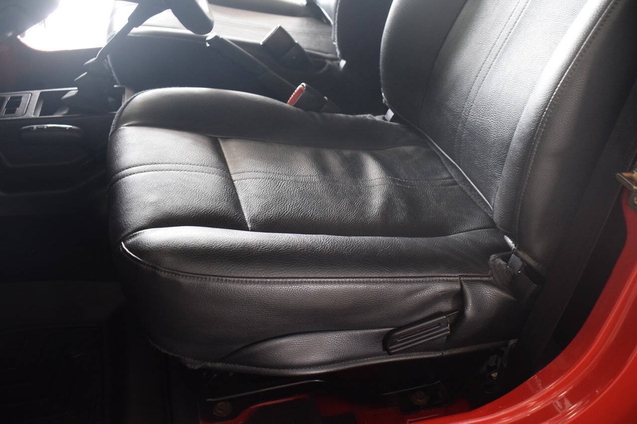 Used 2004 Jeep Wrangler SE AWD/4WD image 40