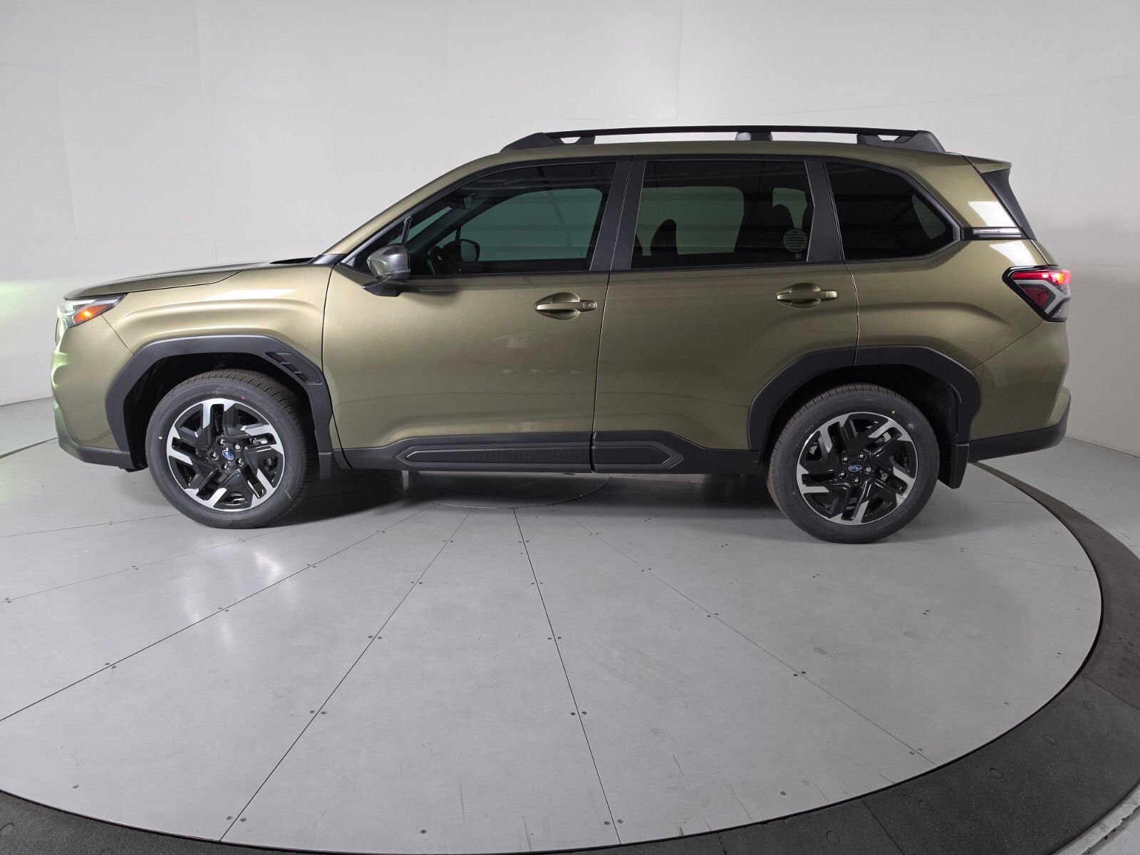 New 2026 Subaru Forester Limited AWD/4WD image 2