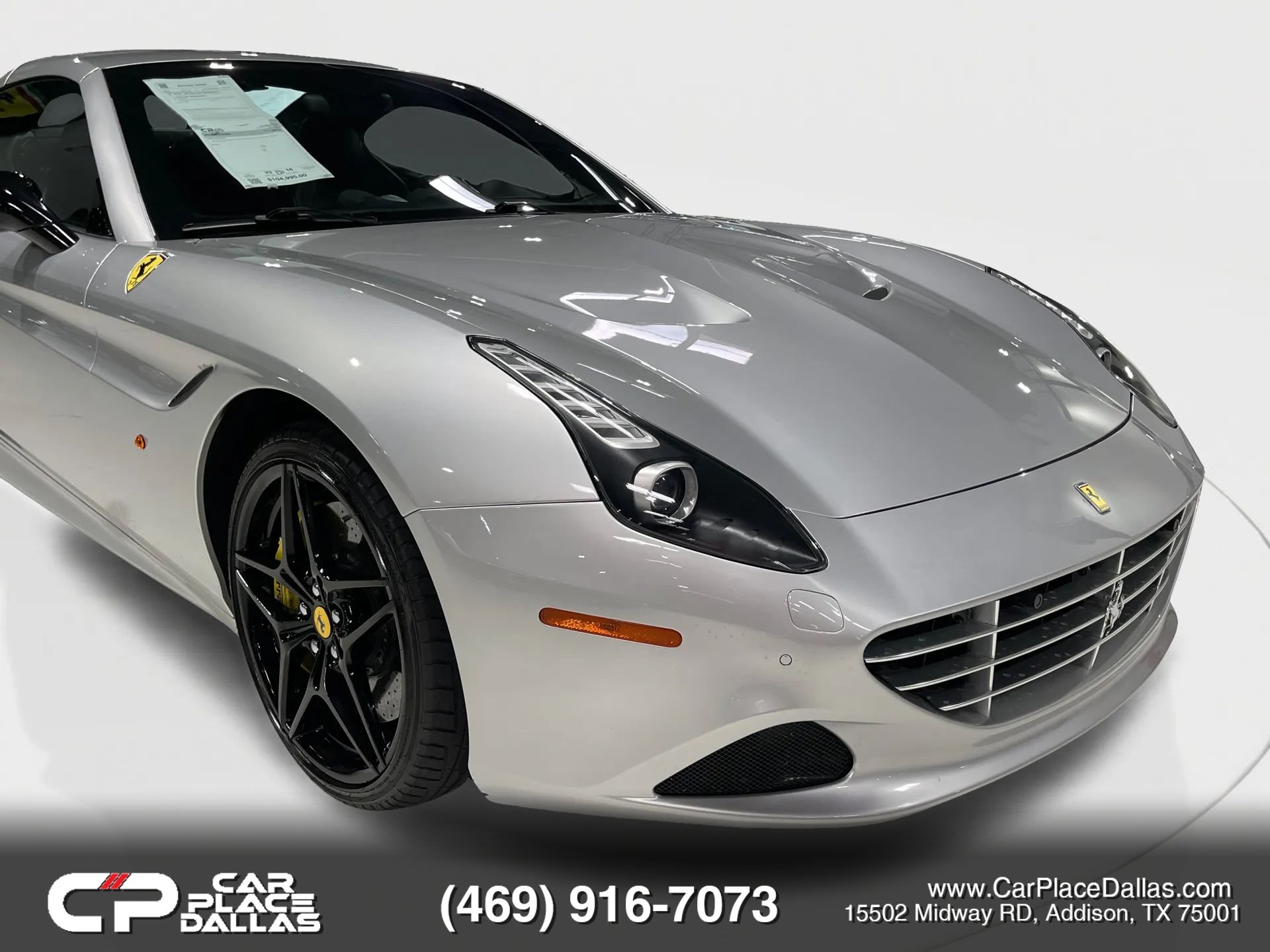 Used 2016 Ferrari California T RWD image 8