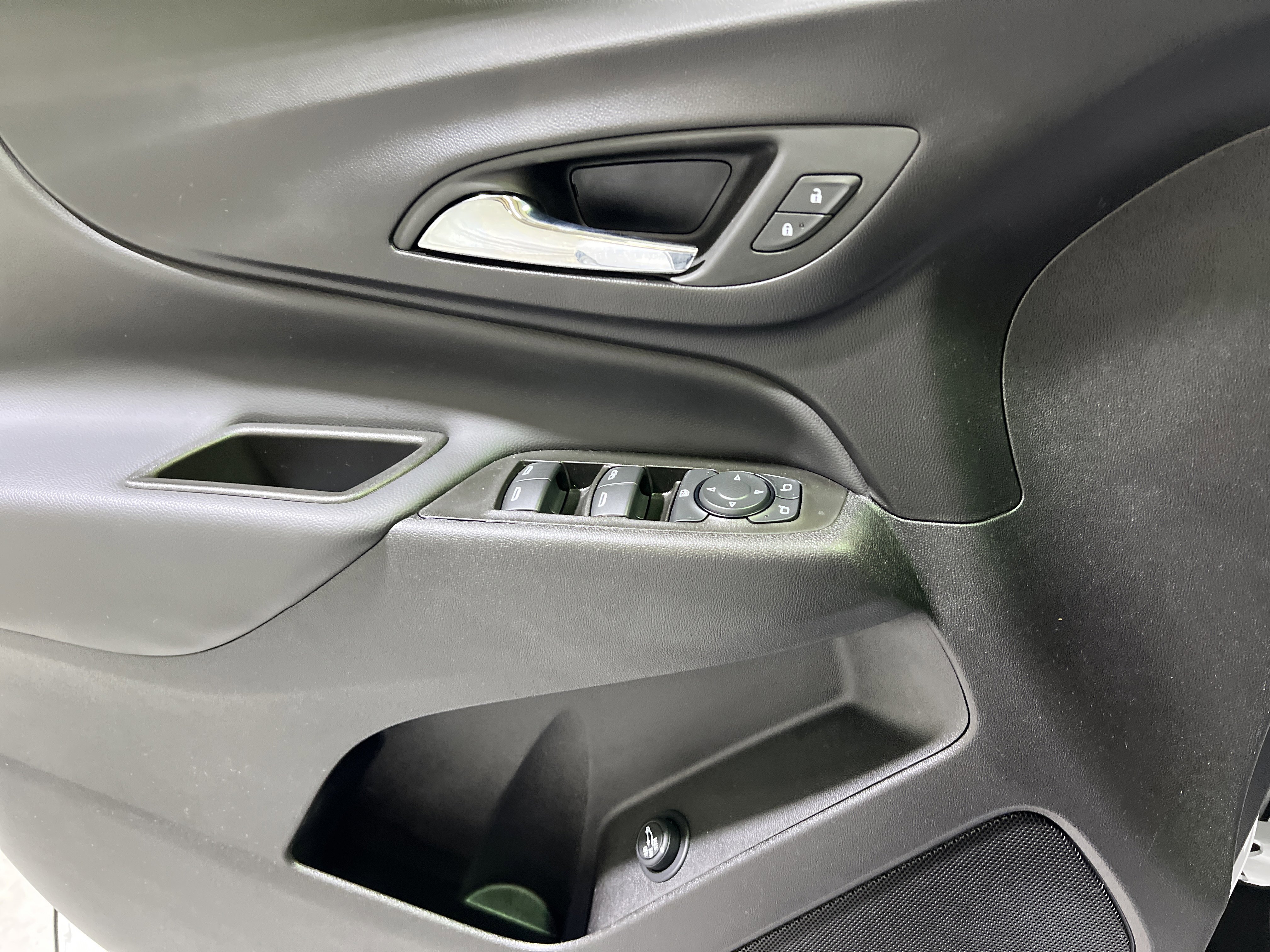 Certified 2024 Chevrolet Equinox LT image 24