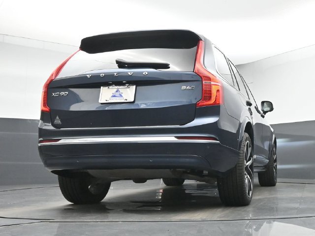 Used 2024 Volvo XC90 B6 Ultimate w/ Protection Package Premier AWD/4WD image 16