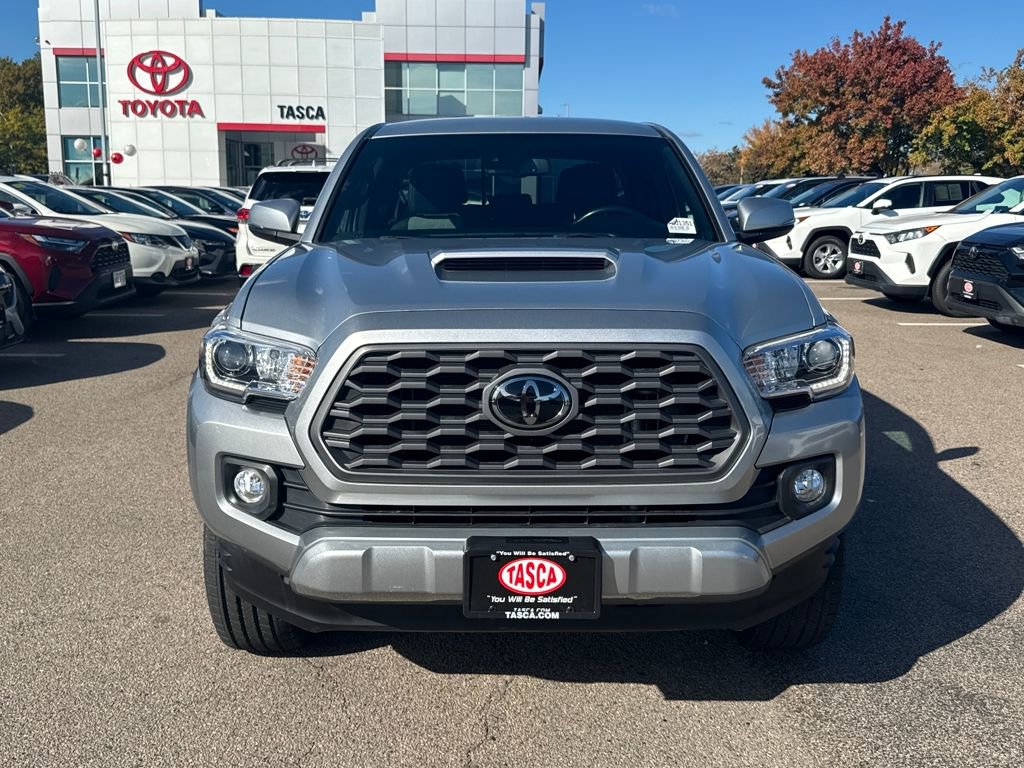 Used 2022 Toyota Tacoma TRD Sport image 2